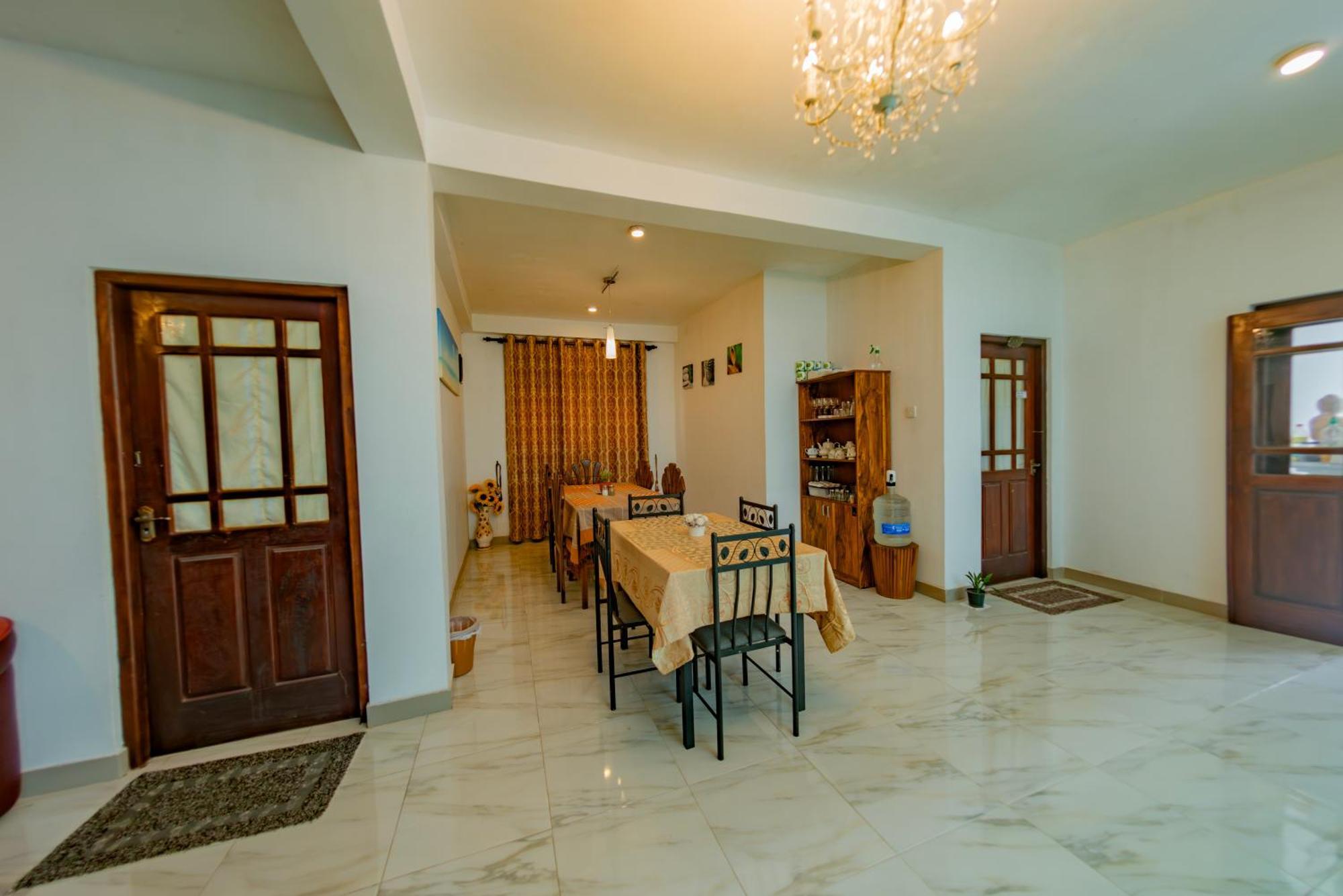 Ciel Grand Villa Kandy Exterior foto