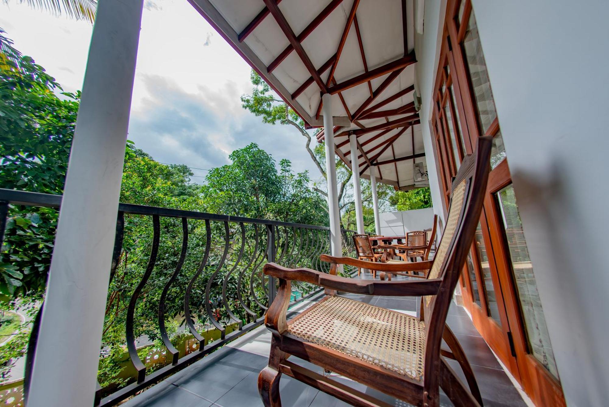 Ciel Grand Villa Kandy Exterior foto